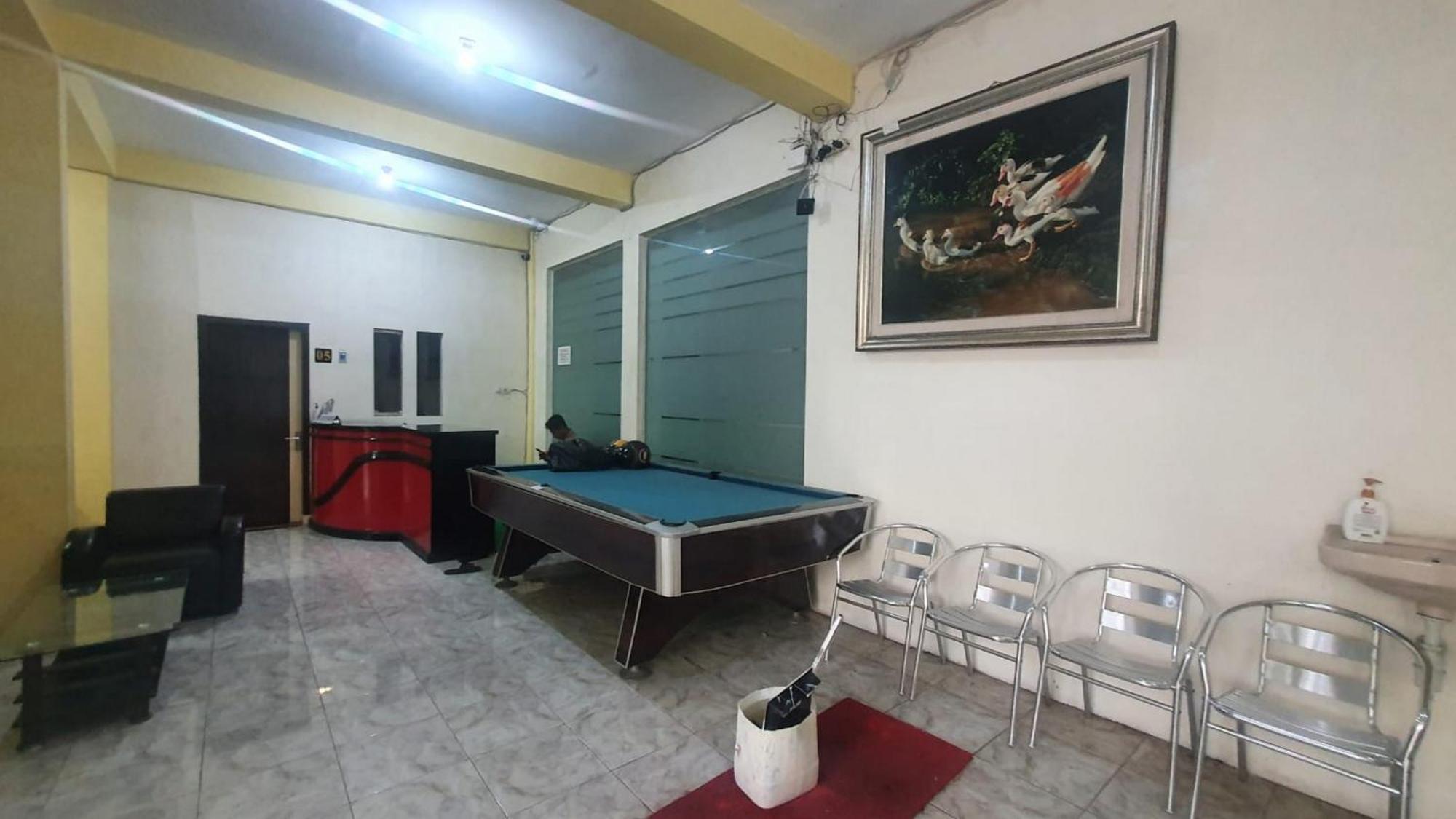 Reddoorz Syariah At Demasto Homestay Джембер Экстерьер фото